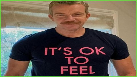 Is Max Beesley Gay? Who is Max Beesley?