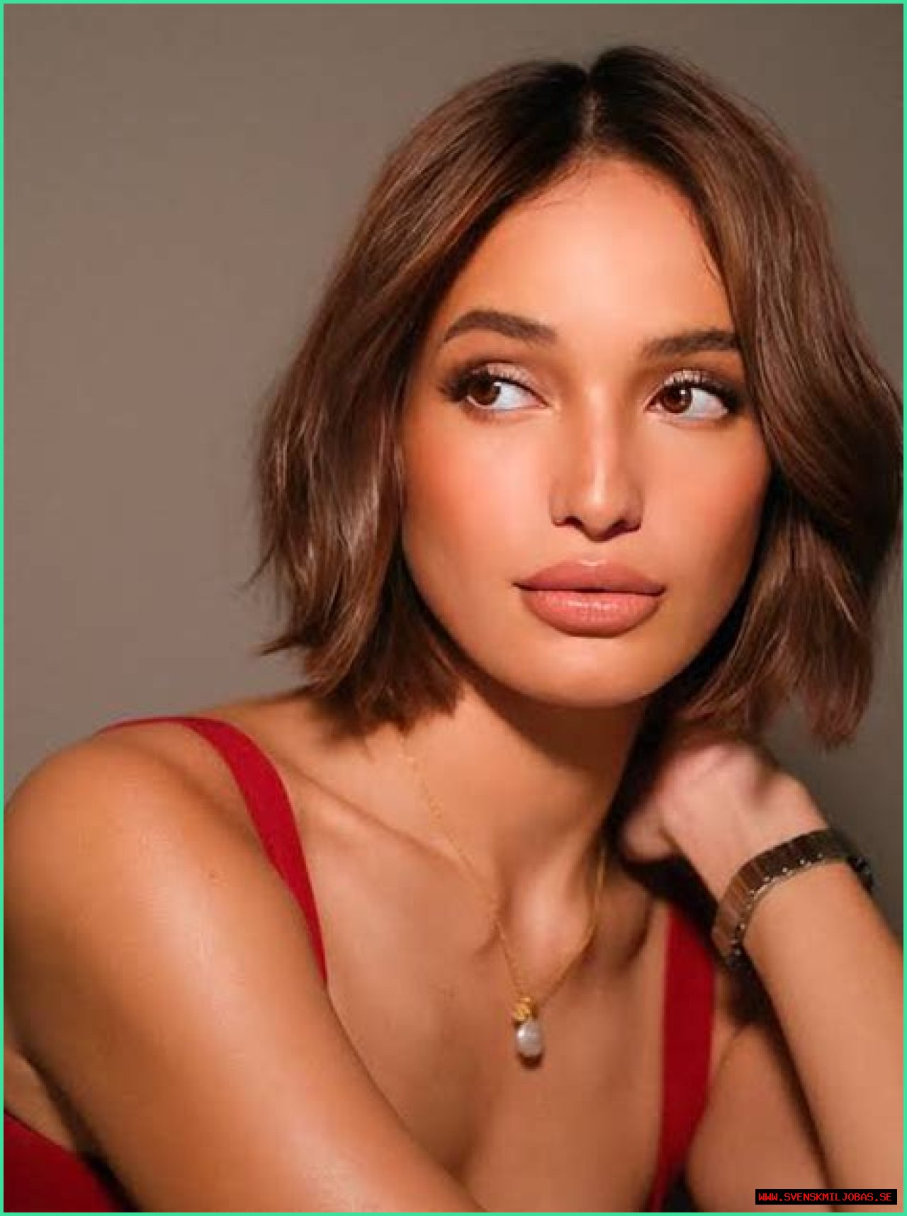 Sarah Lahbati - Bio, Age, Wiki, Facts and Family