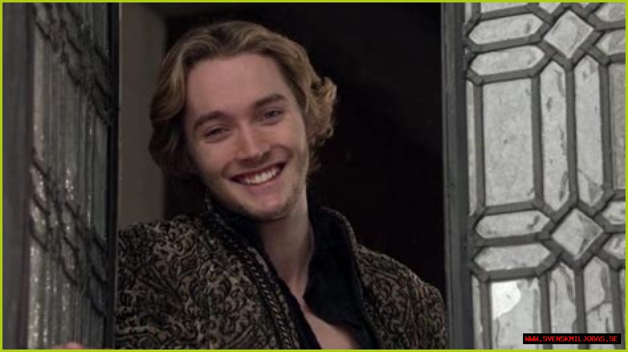Toby Regbo’s Wealth
