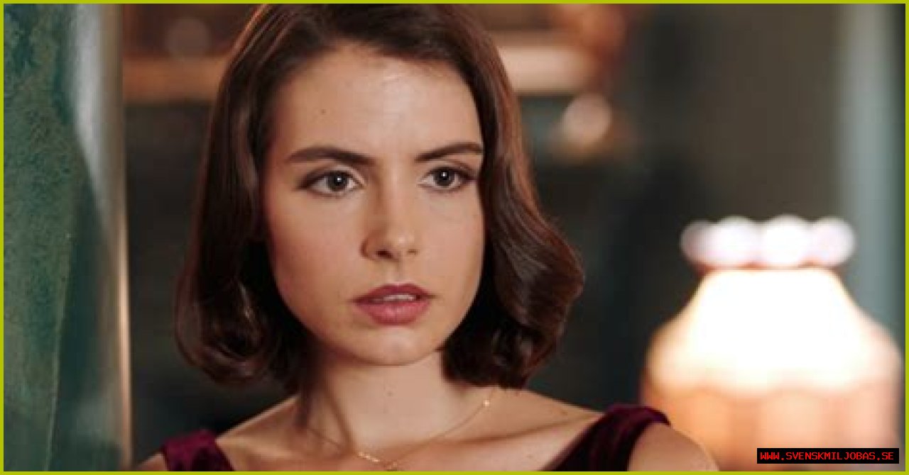 Will Willow Be Queen On 'The Royals'? Robert Has A Plan In Mind